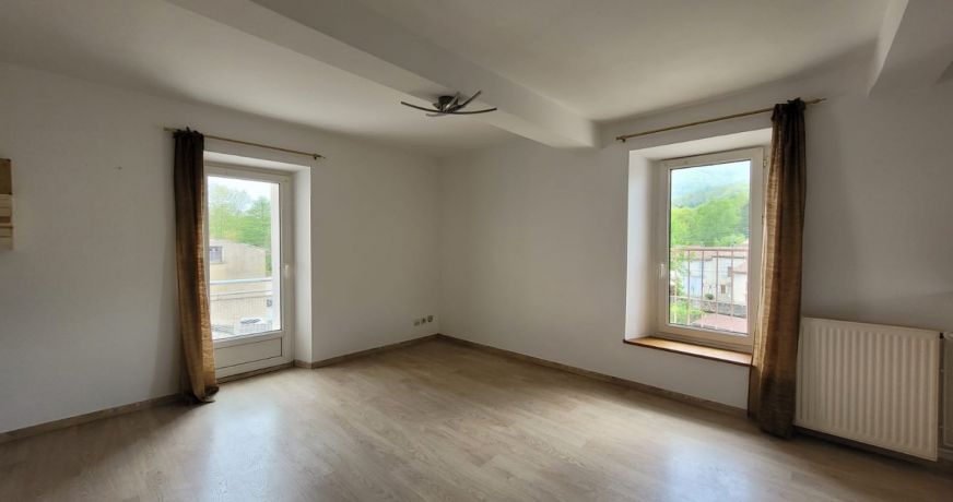 location Appartement Saint Pierre De Riviere