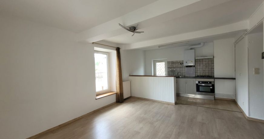 location Appartement Saint Pierre De Riviere
