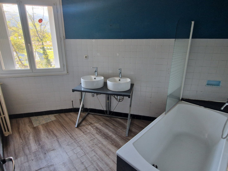 vente Maison de village Saint Pierre De Riviere - Photo 9