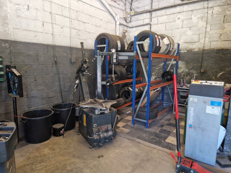 sale Ensemble immobilier Saint Pierre De Riviere - Photo 5