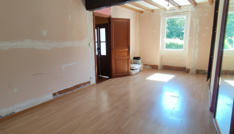 à vendre Maison et dépendances Sautel