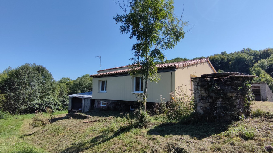 à vendre Maison et dépendances Sautel