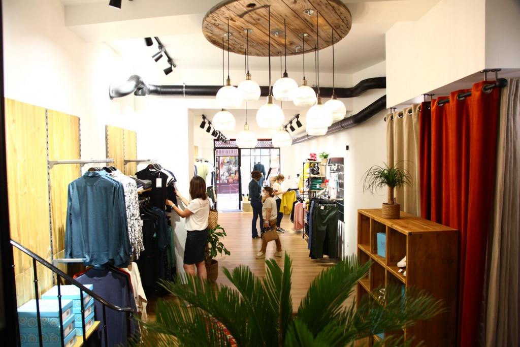 à vendre Prêt à porter Foix - Photo 5