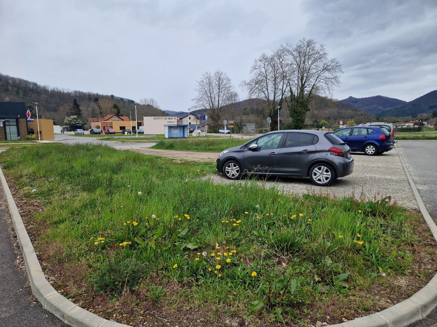 à vendre Terrain constructible Saint Paul De Jarrat