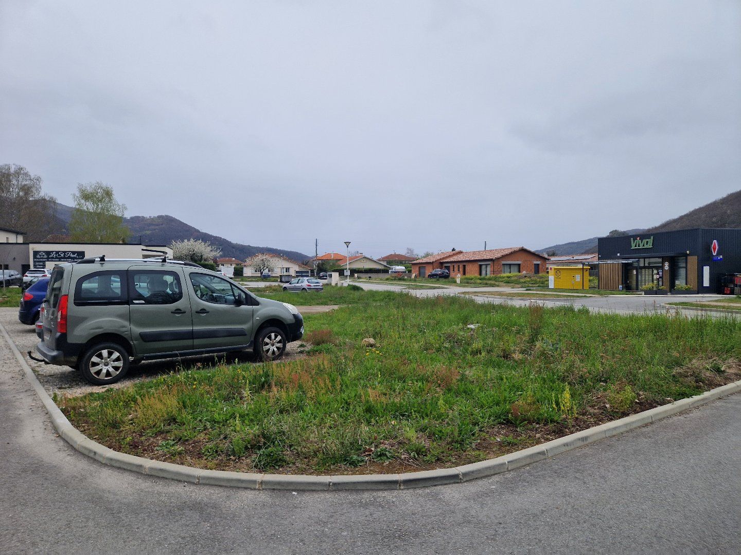 à vendre Terrain constructible Saint Paul De Jarrat