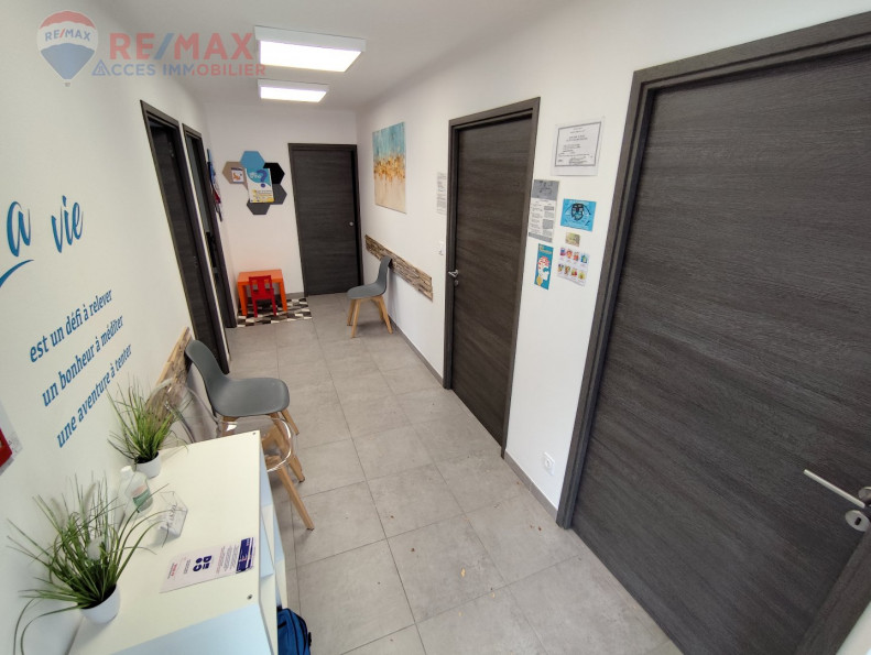 location Ateliers et bureaux Marseillette - Photo 2