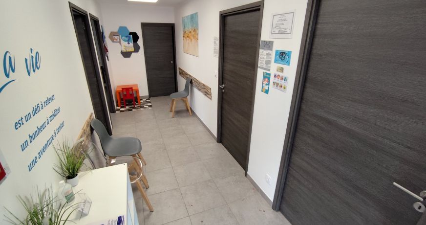 location Ateliers et bureaux Marseillette