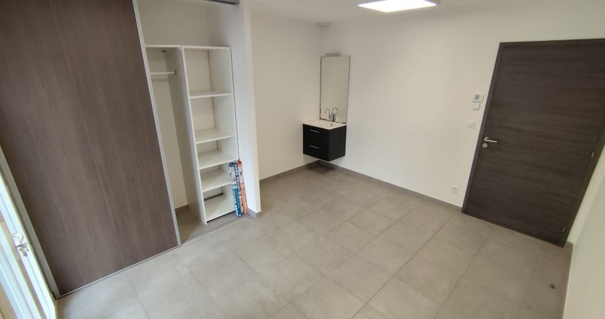 location Ateliers et bureaux Marseillette