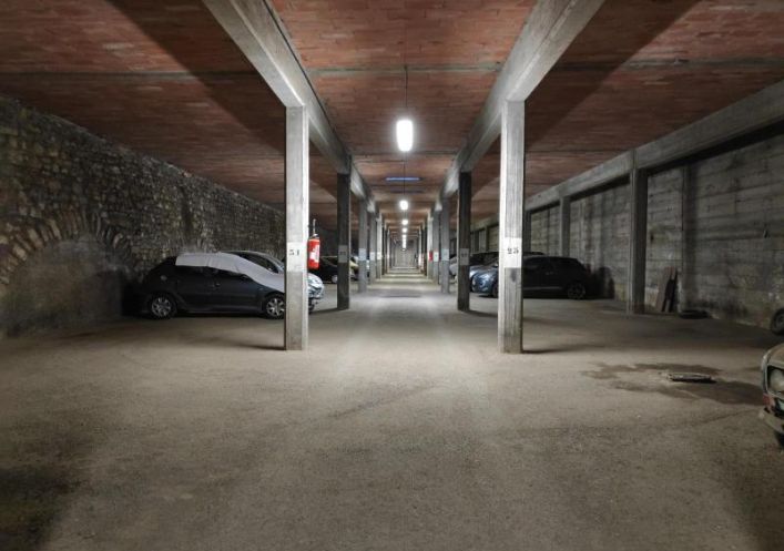 location Parking intérieur Millau