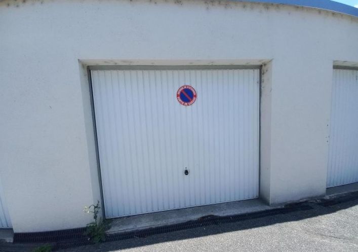 location Parking intérieur Millau