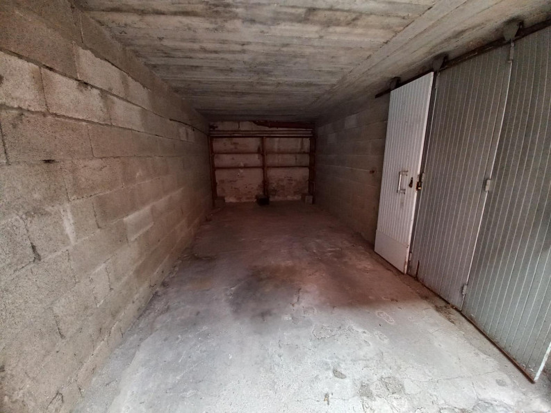 location Parking intérieur Millau - Photo 2