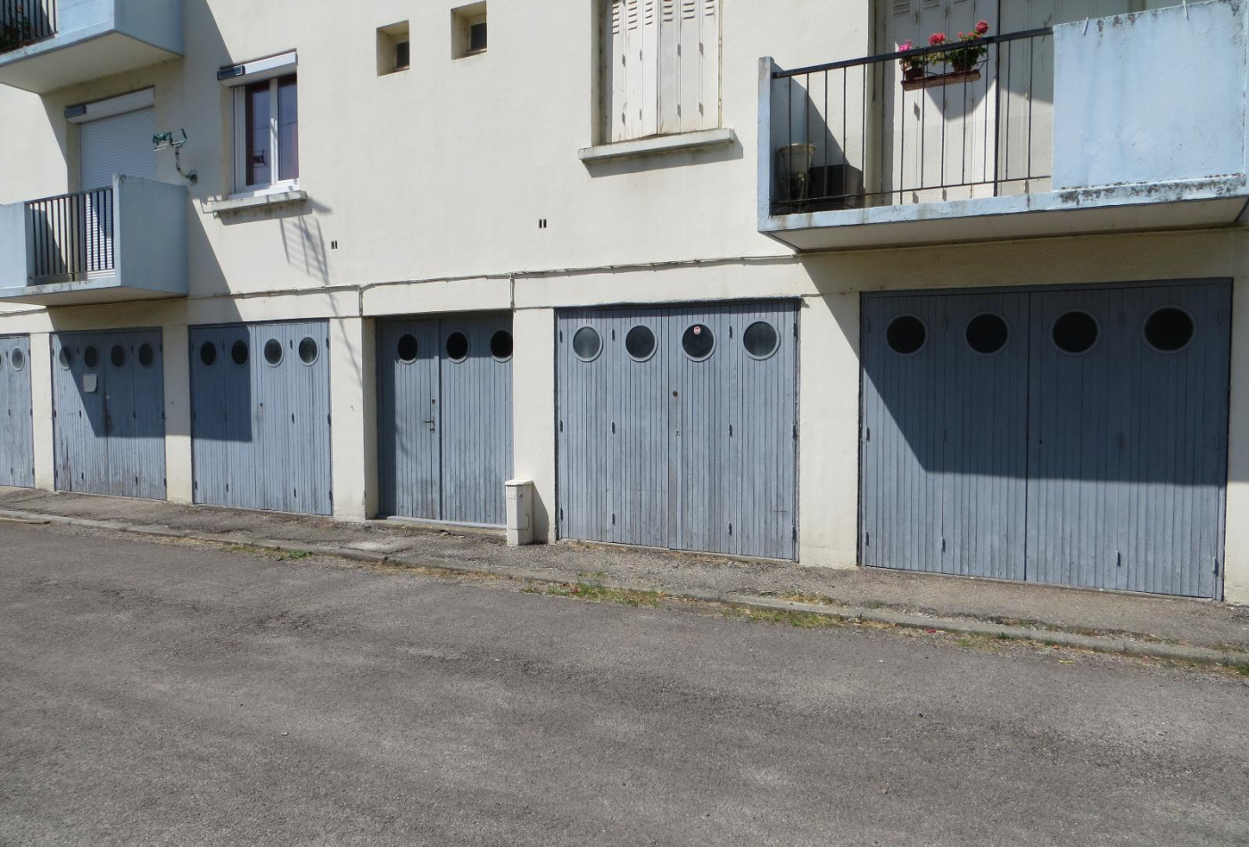 location Parking intrieur Millau