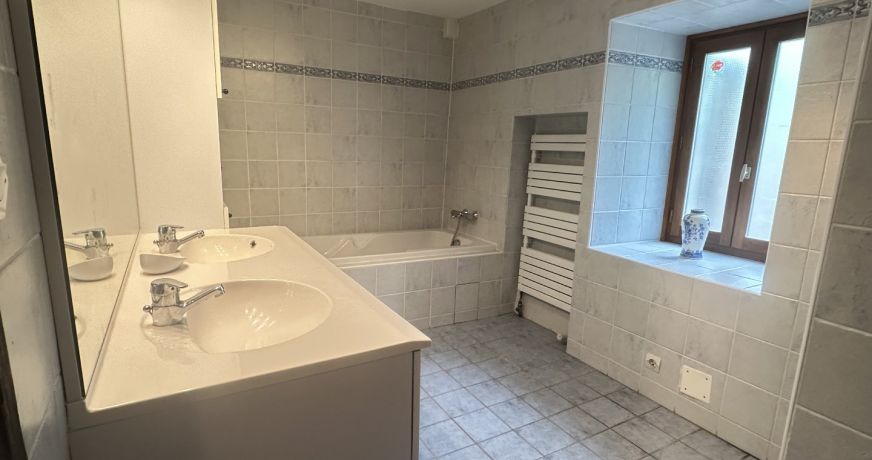 vente Maison Mezilhac