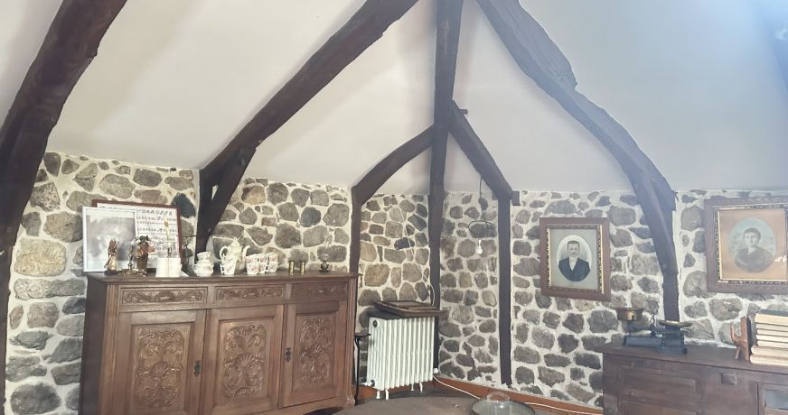 vente Maison Mezilhac