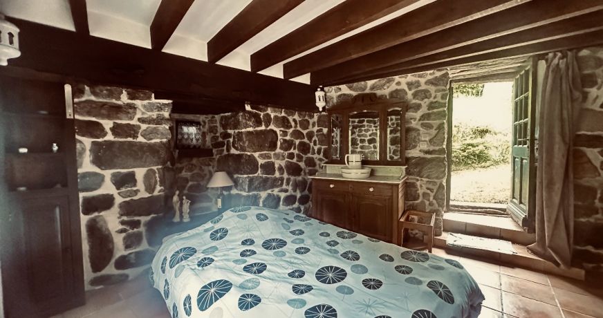 vente Maison Mezilhac