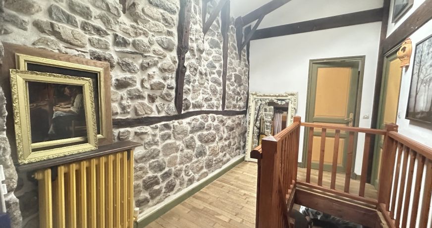 vente Maison Mezilhac