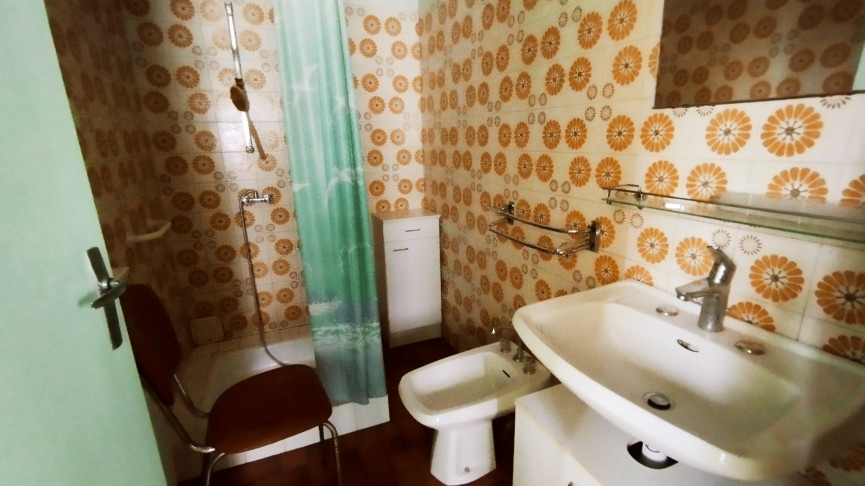 sale Maison à rénover Villecomtal - Photo 9