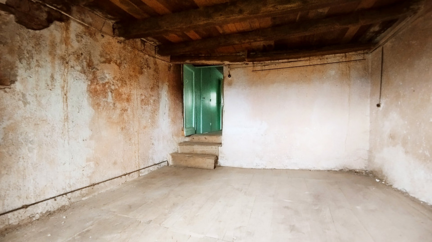 sale Maison à rénover Villecomtal - Photo 14