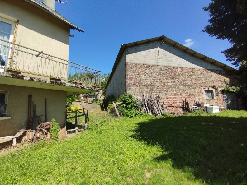 sale Maison à rénover Villecomtal - Photo 15