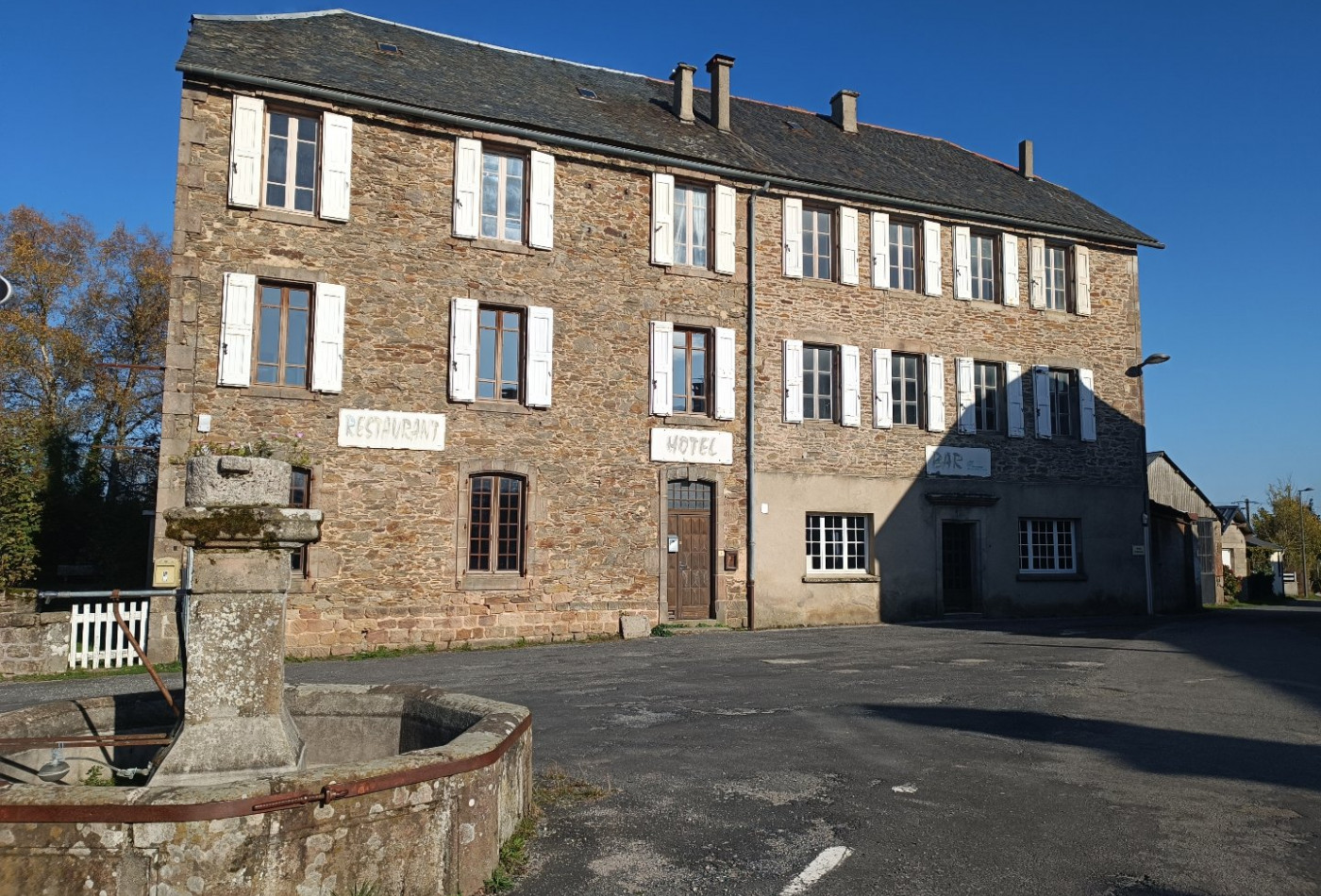 vente Immeuble commercial Salles Curan - Photo 1