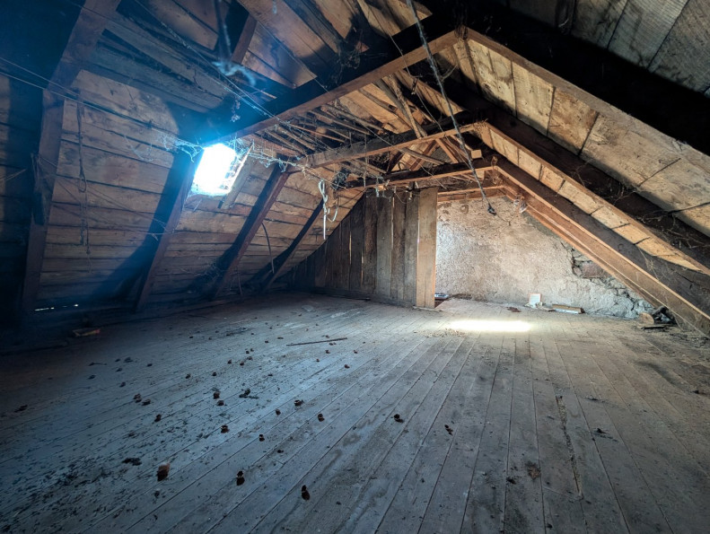 sale Maison à rénover Villecomtal - Photo 13