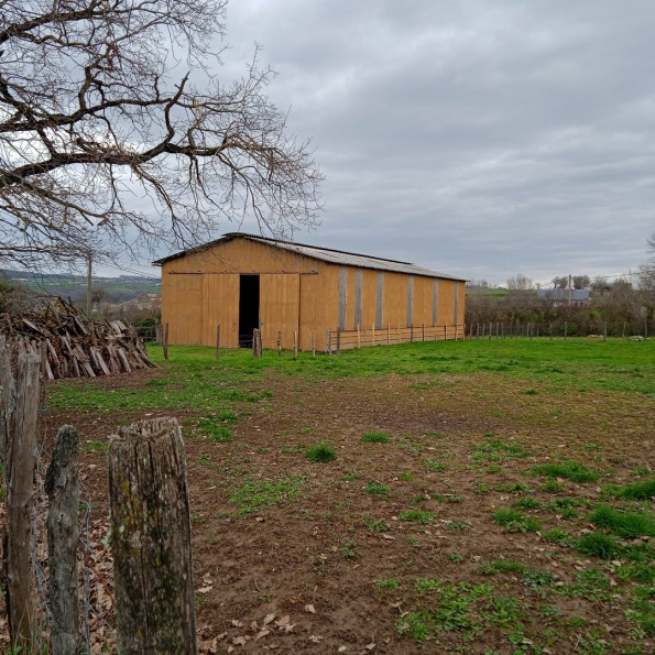 vente Bâtiment Sauveterre-de-rouergue - Photo 1