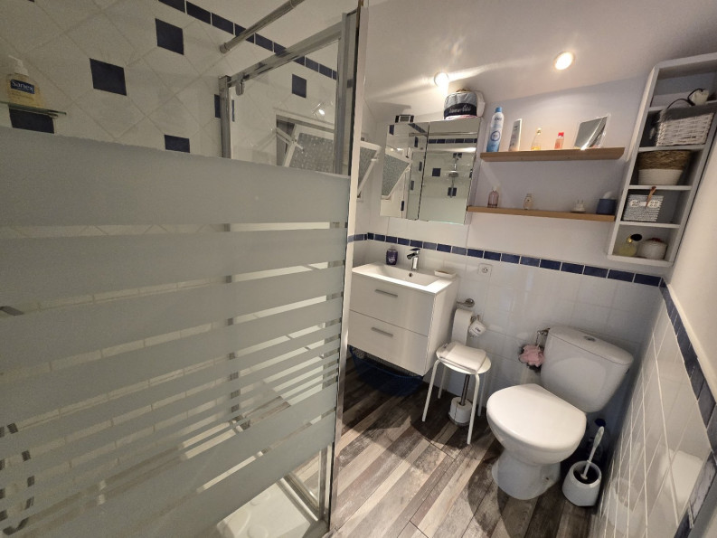 sale Maison rénovée Salmiech - Photo 11