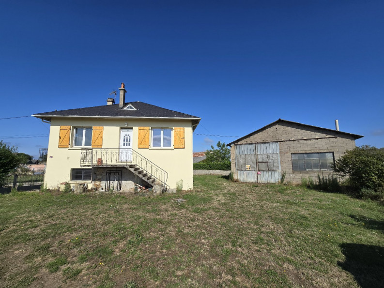 sale Maison et dépendances Centres - Photo 1