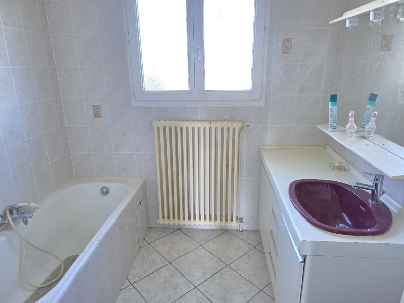 sale Maison et dépendances Centres - Photo 10