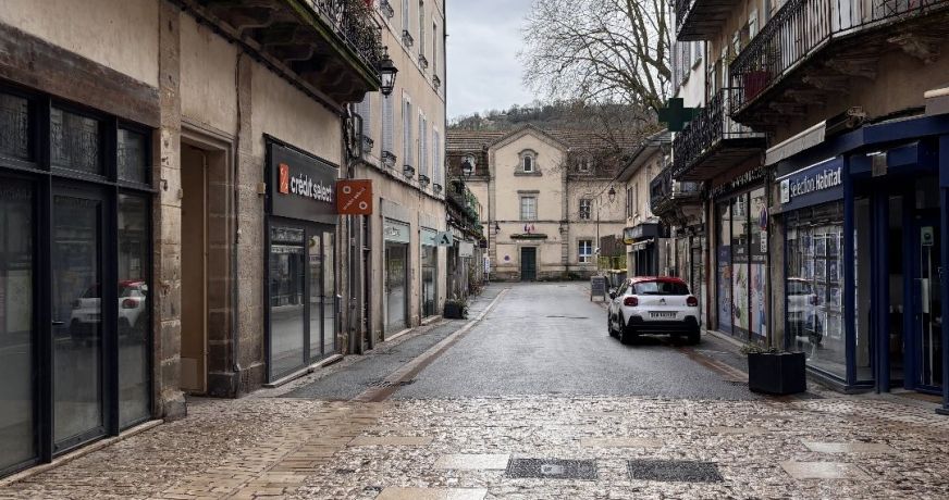 location Local commercial Figeac