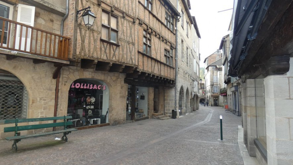 location Local commercial Figeac - Photo 1