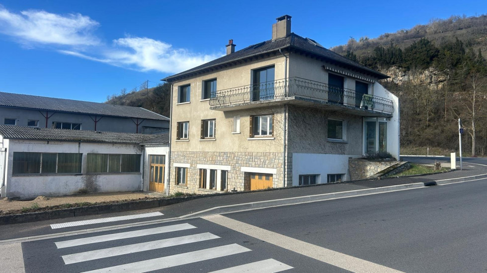 vente Immeuble mixte Espalion - Photo 1