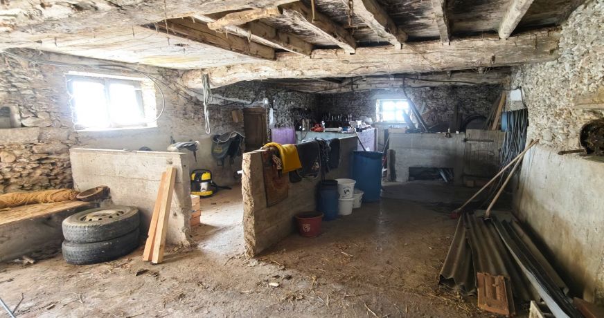 vente Corps de ferme Flagnac