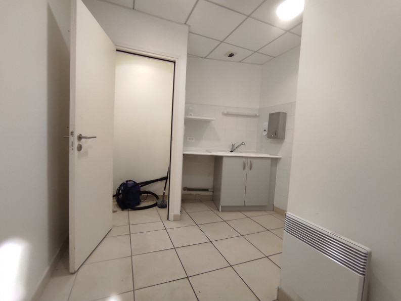 vente Local commercial Cassagnes Begonhes - Photo 6