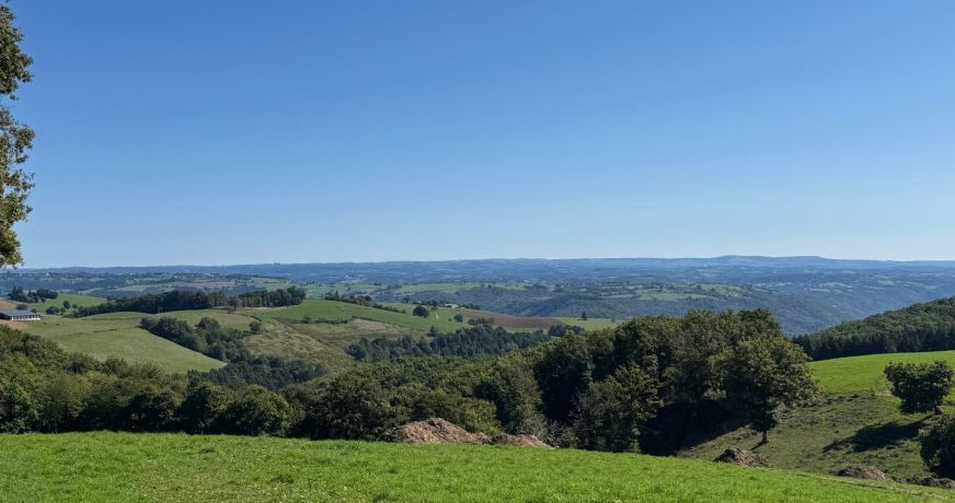 vente Corps de ferme Montsalvy