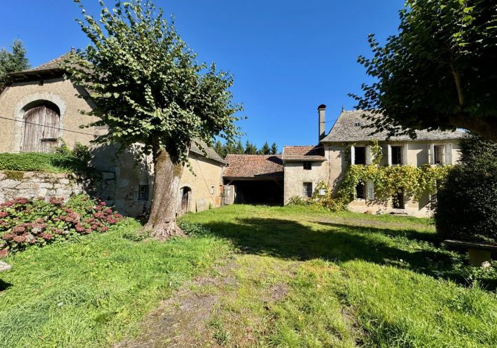 vente Corps de ferme Montsalvy
