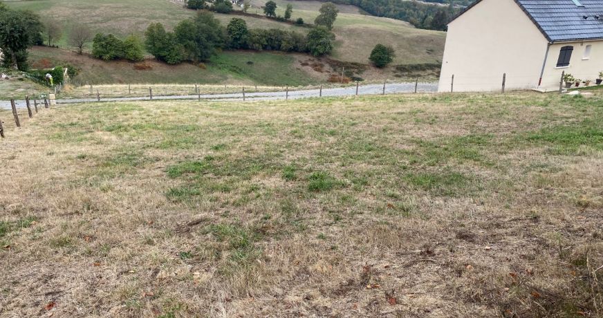 vente Terrain Montsalvy
