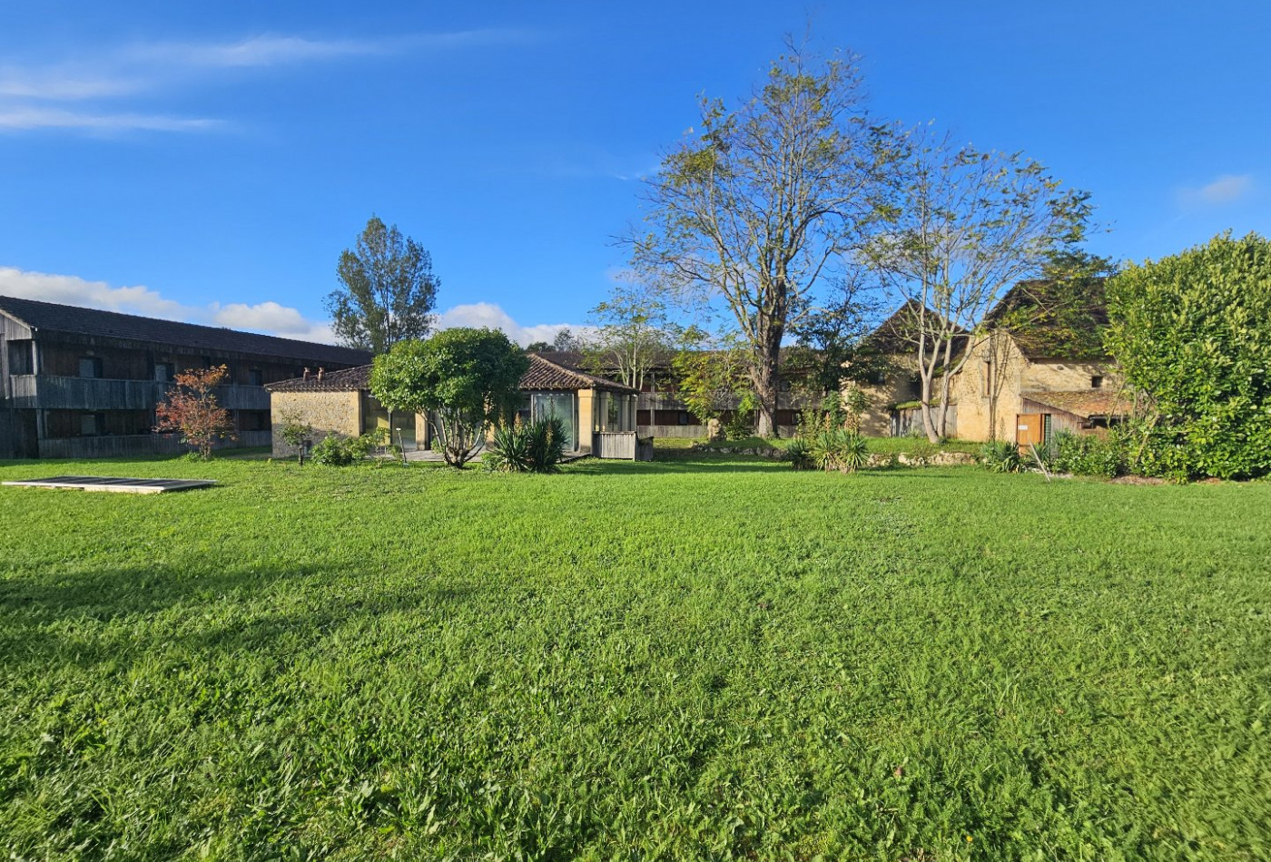 vente Hôtel Tursac - Photo 1