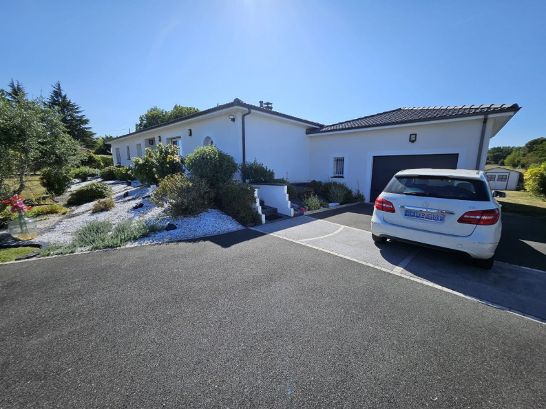 sale Maison La Chapelle Gonaguet - Photo 1