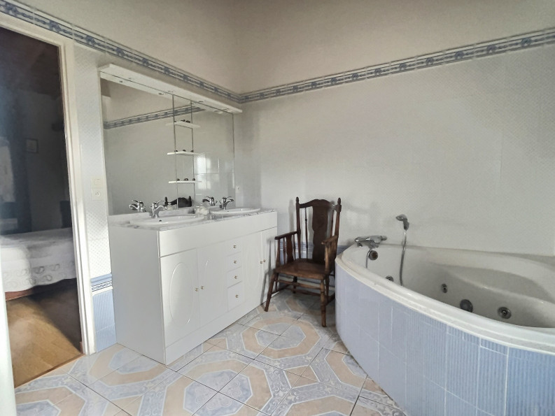 vente Demeure de ville et village Rauzan - Photo 8