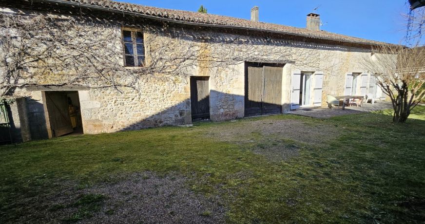 vente Corps de ferme Antonne Et Trigonant