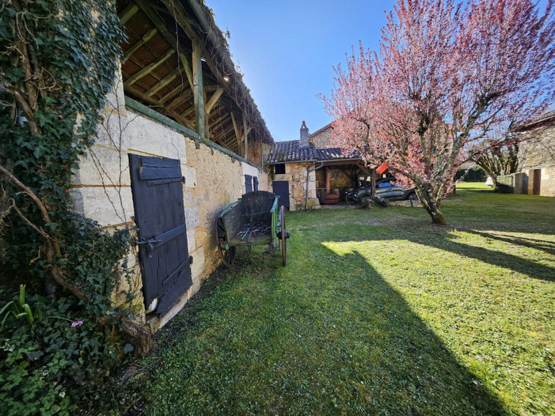 vente Corps de ferme Antonne Et Trigonant - Photo 5
