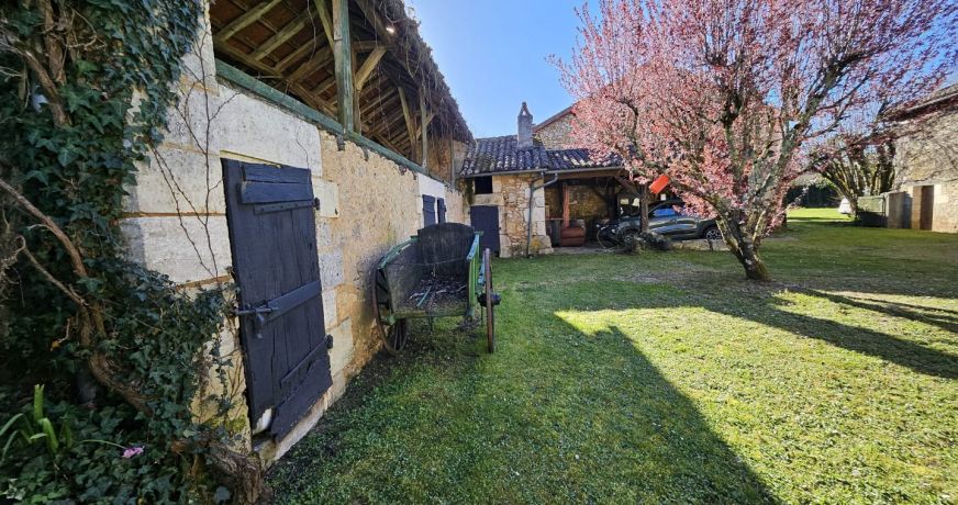 vente Corps de ferme Antonne Et Trigonant