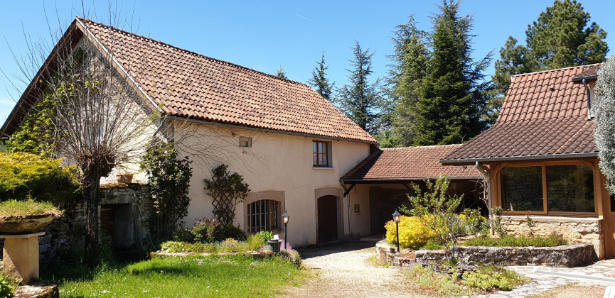 sale Corps de ferme Livernon - Photo 2