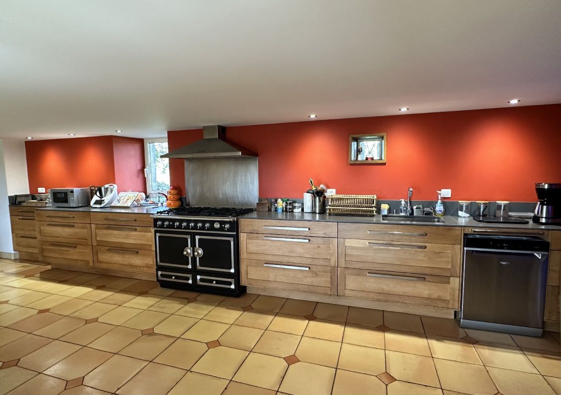 vente Corps de ferme Figeac