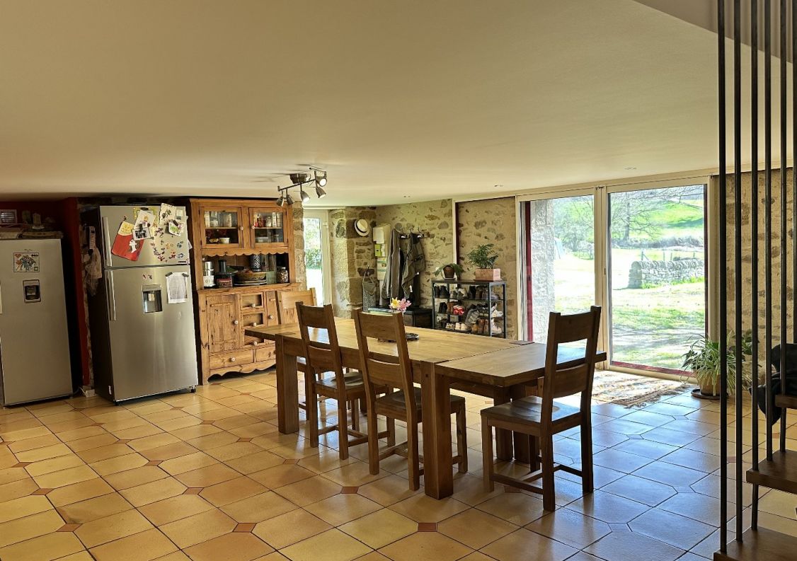vente Corps de ferme Figeac