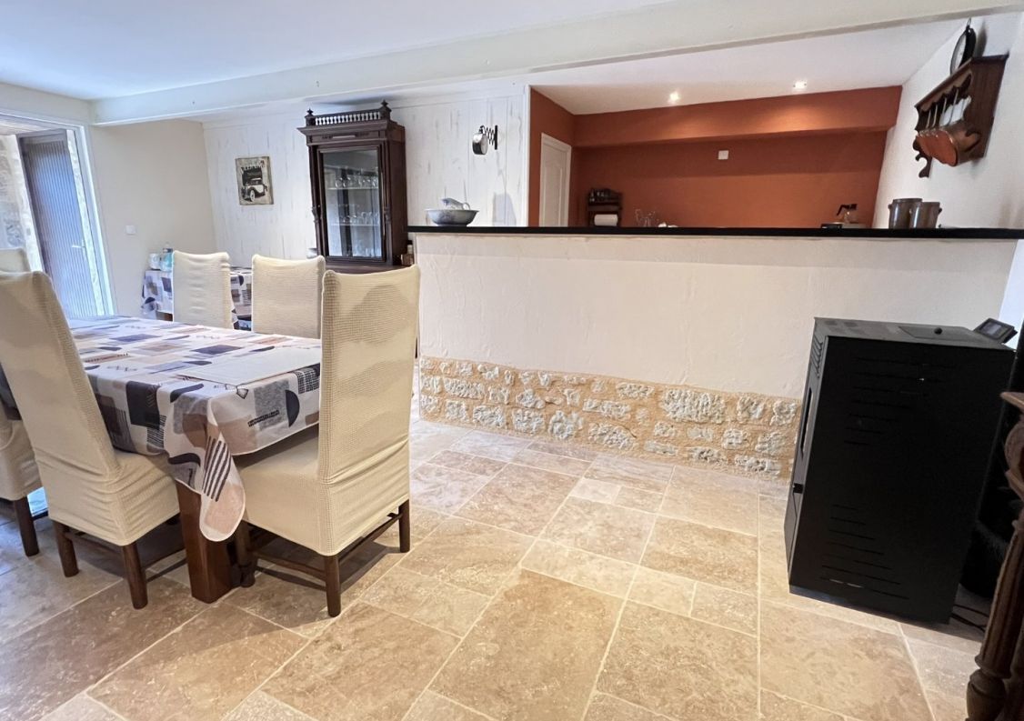 vente Corps de ferme Saint Cere