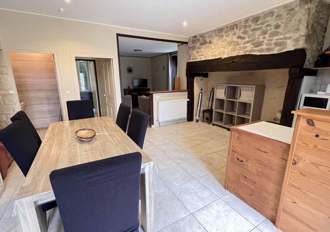 vente Corps de ferme Saint Cere