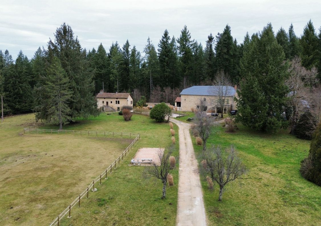 vente Corps de ferme Saint Cere