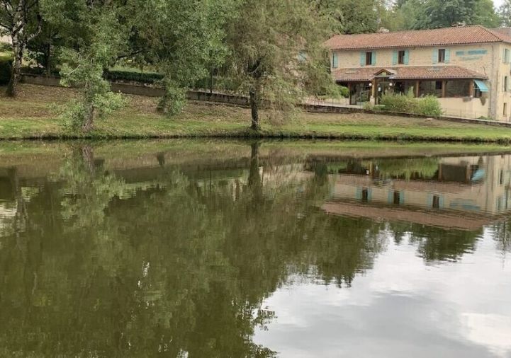 vente Ensemble immobilier Gorses